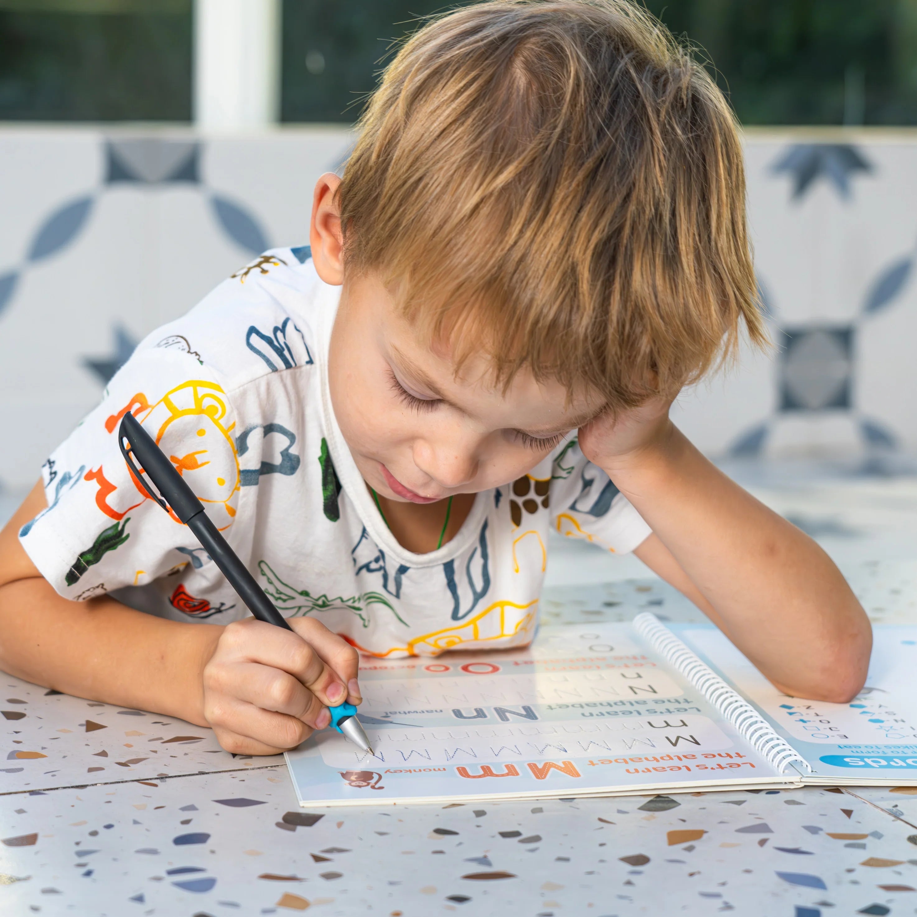 KiddoSpace’s Handwriting Practice Kit (4 A5 Books + 1 Special Ink Pen)